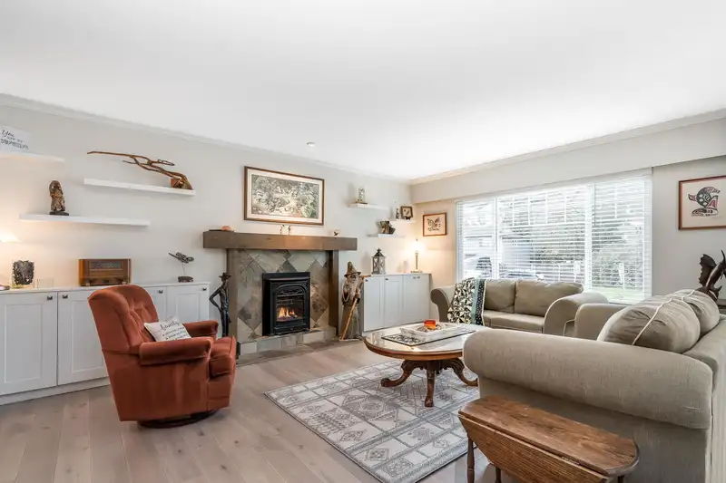 14103 PARK DRIVE - photo 3 of 40