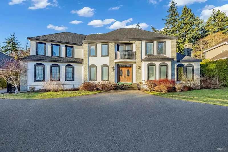 13371 21A AVENUE - photo 3 of 25