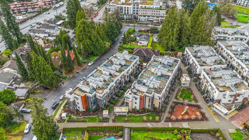 176 2035 GLENAIRE DRIVE - photo 2 of 25