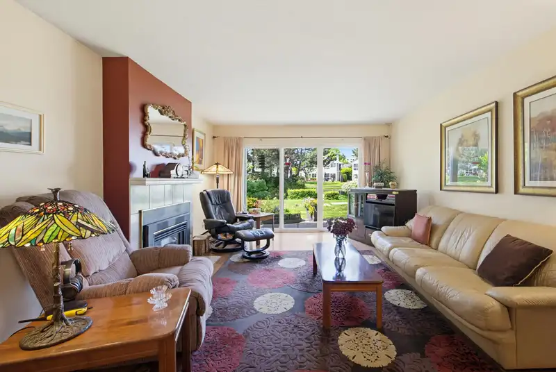 12263 92 AVENUE - photo 4 of 40