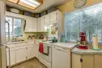 7852 167A STREET - thumbnail 21