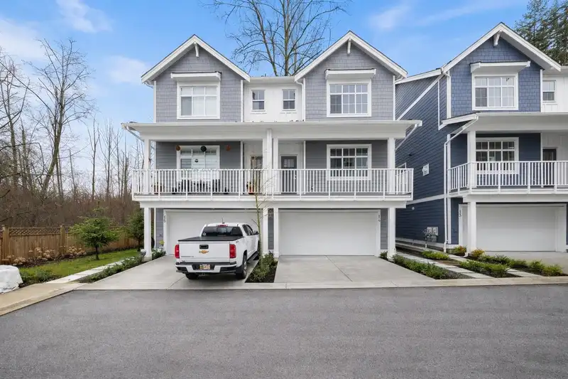 13 9762 182A STREET - photo 2 of 31