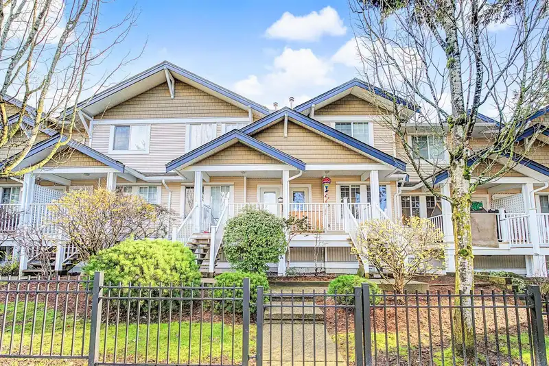 75 6533 121 STREET - photo 1 of 26
