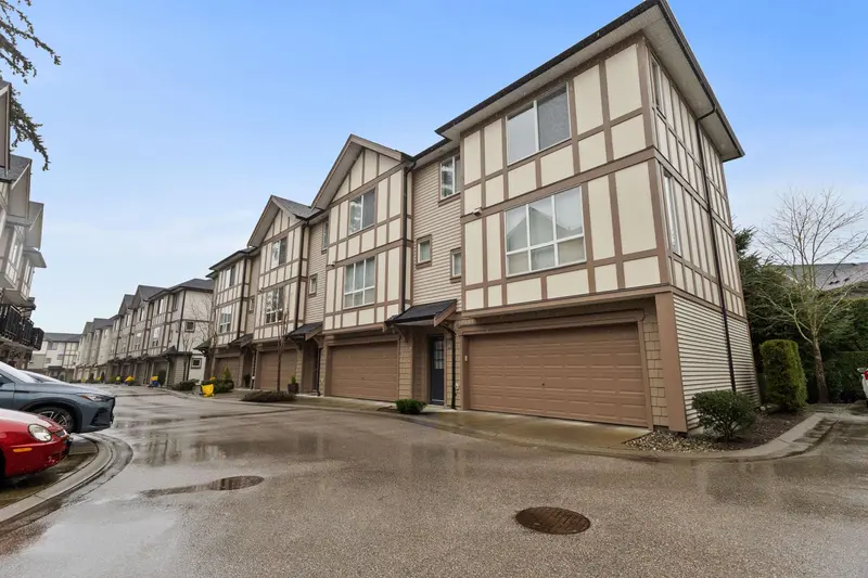 32 7848 209 STREET - photo 2 of 25