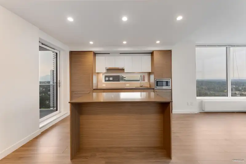 2910 13615 FRASER HIGHWAY - photo 2 of 40