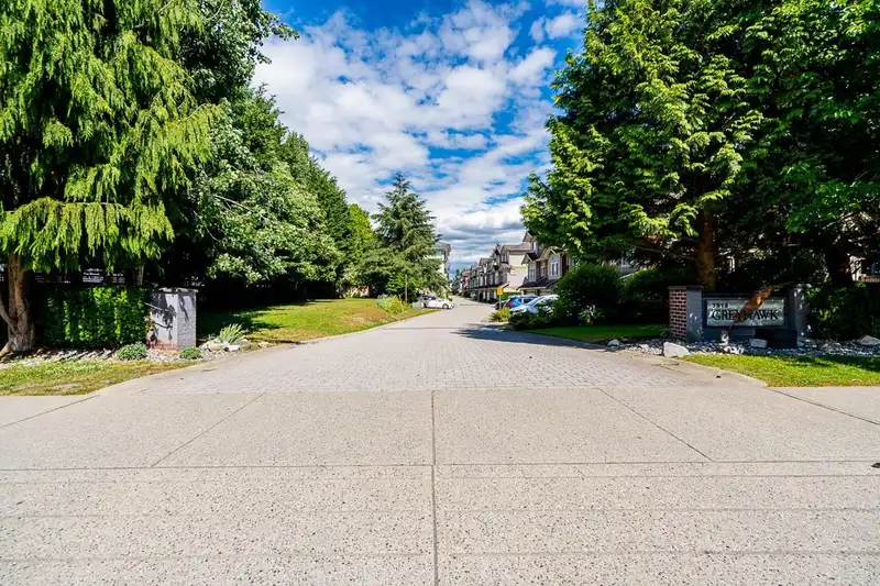 56 7518 138 STREET - photo 1 of 35
