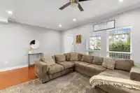18986 72 AVENUE - thumbnail 4