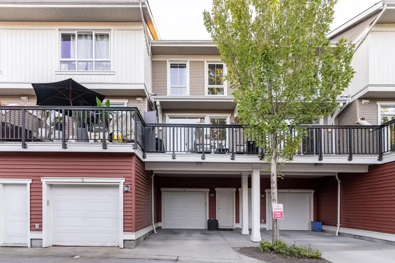 4 19505 68A AVENUE - photo 3 of 40