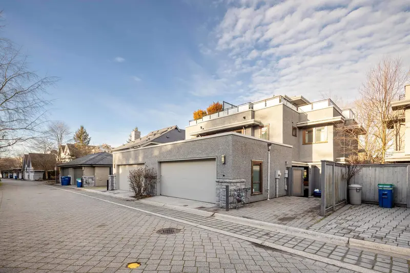 5922 CHANCELLOR BOULEVARD - photo 3 of 18