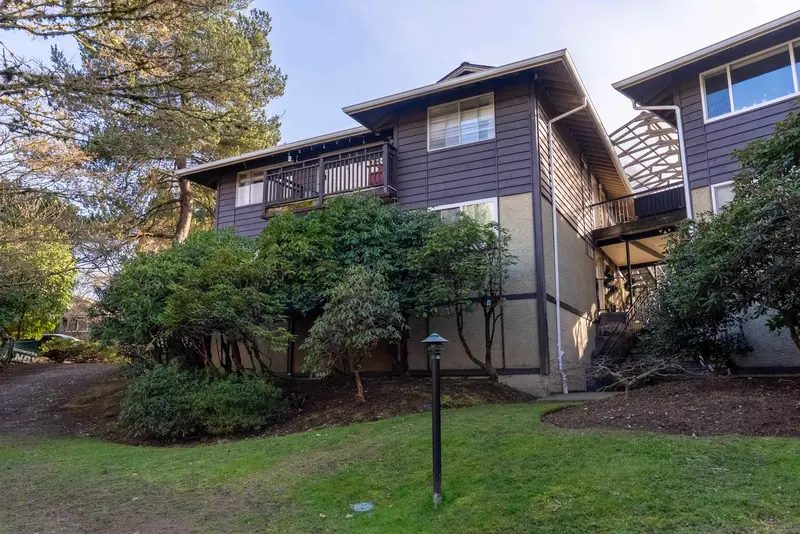 503 555 W 28TH STREET - photo 2 of 25