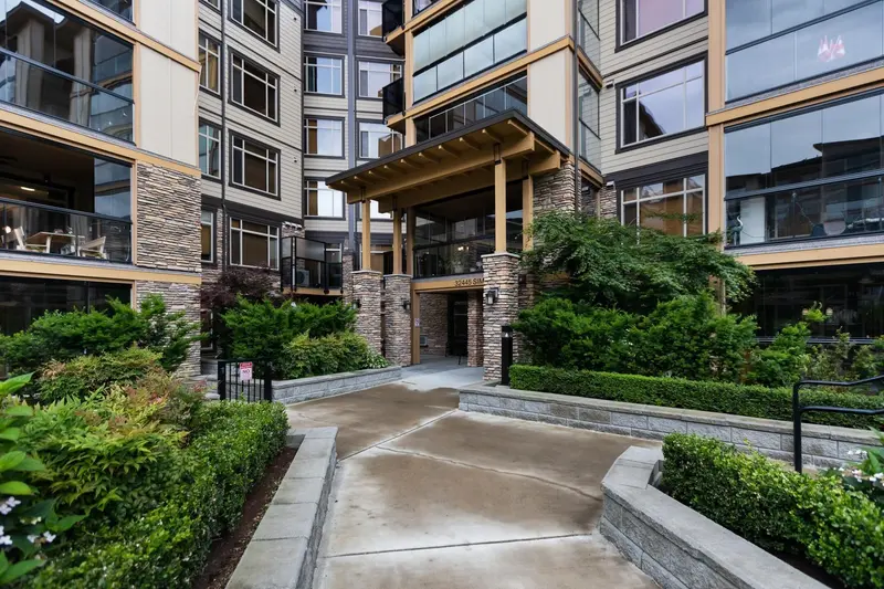 108 32445 SIMON AVENUE - photo 4 of 25