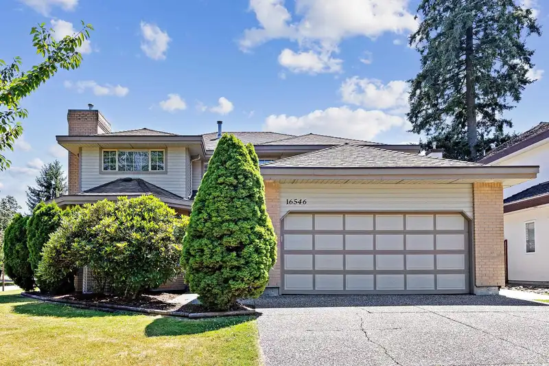 16546 N GLENWOOD CRESCENT - photo 1 of 40
