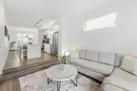 49 8168 136A STREET - thumbnail 7