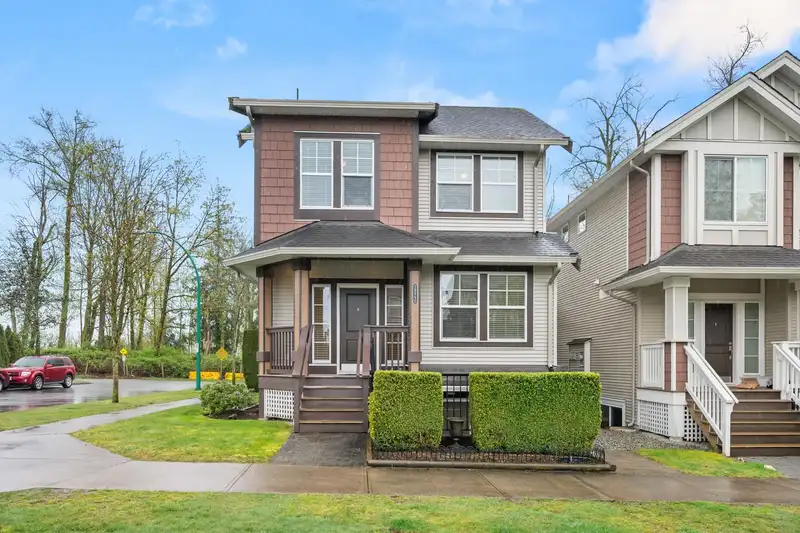 18990 67A AVENUE - photo 1 of 40