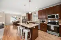 18990 67A AVENUE - thumbnail 4