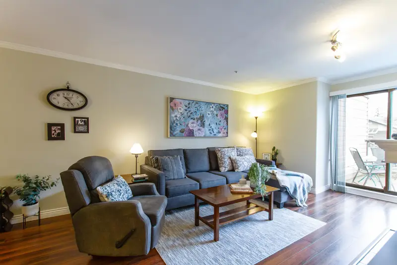 306 2357 WHYTE AVENUE - photo 1 of 25