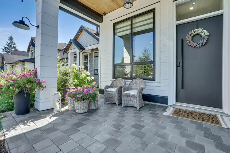 6175 170 STREET - photo 2 of 36
