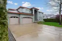 14330 82 AVENUE - thumbnail 1