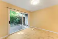 33 8111 160 STREET - thumbnail 5