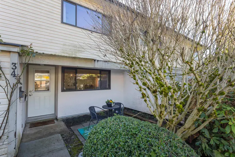 34 5231 204 STREET - photo 4 of 25