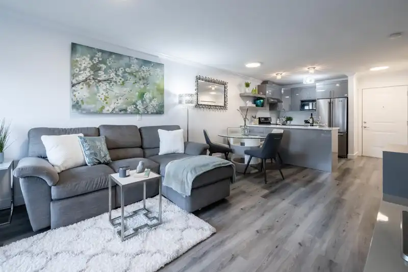 409 17769 57 AVENUE - photo 4 of 18