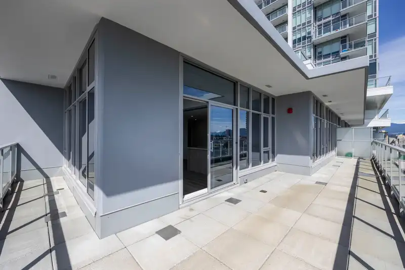 1311 13350 CENTRAL AVENUE - photo 2 of 27