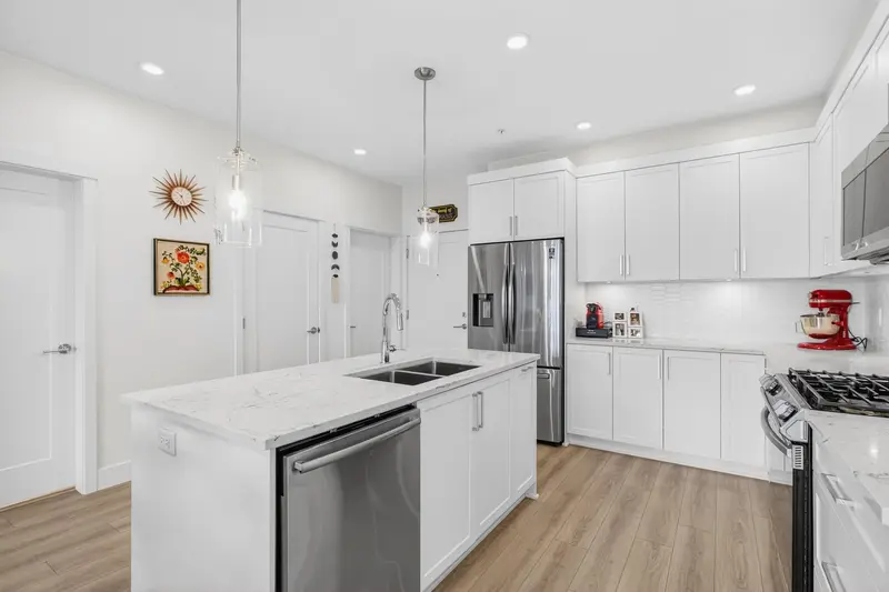 406 11865 227 STREET - photo 1 of 25