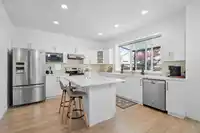 6721 184A STREET - thumbnail 5