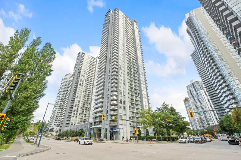 3112 13696 100 AVENUE - photo 1 of 28