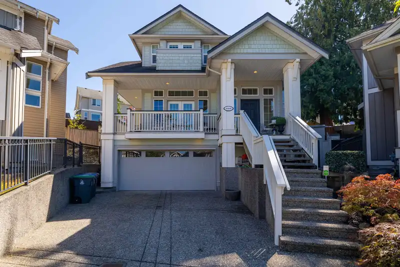 6068 163A STREET - photo 2 of 33