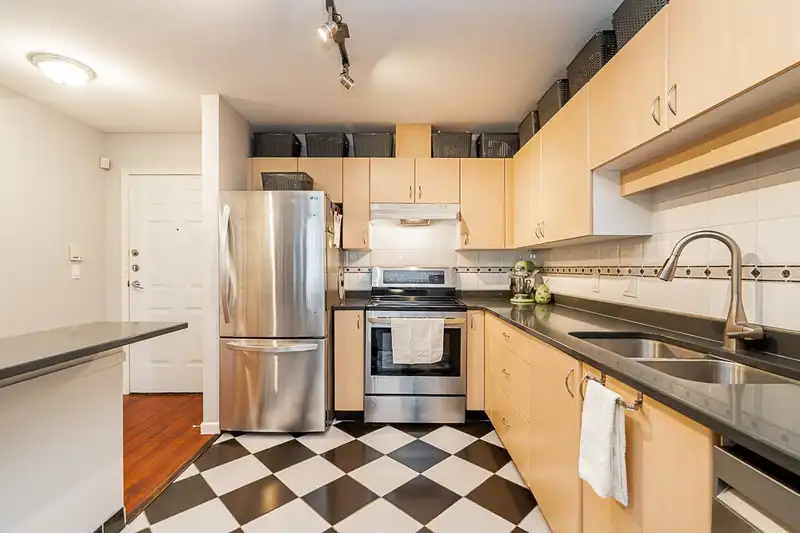 403 9668 148 STREET - photo 1 of 40