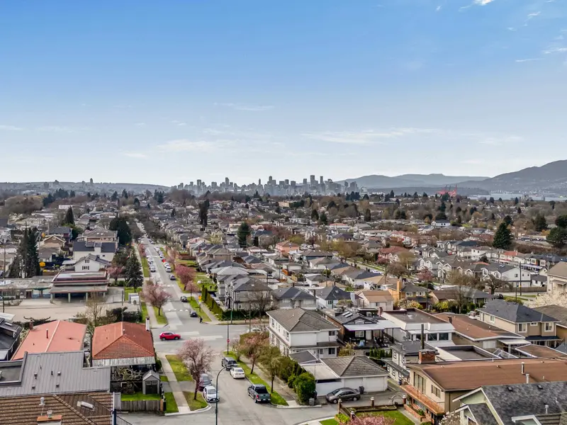 2958 E 4TH AVENUE - photo 1 of 23