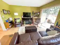 6 9727 152B STREET - thumbnail 15
