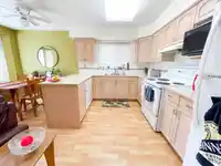 6 9727 152B STREET - thumbnail 10