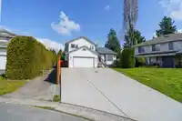 6064 180A STREET - thumbnail 2