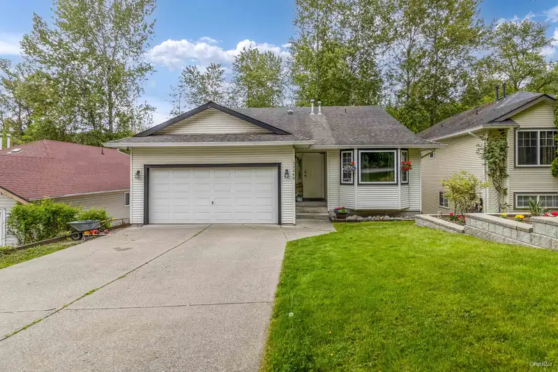 11468 ROXBURGH ROAD - photo 1 of 35