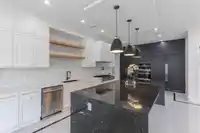 5579 136B STREET - thumbnail 23