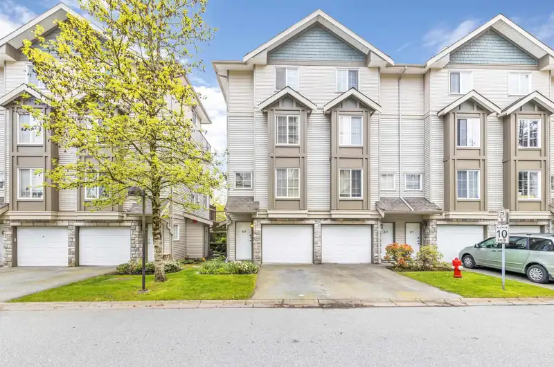 43 14855 100 AVENUE - photo 2 of 32