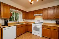 6050 132A STREET - thumbnail 12