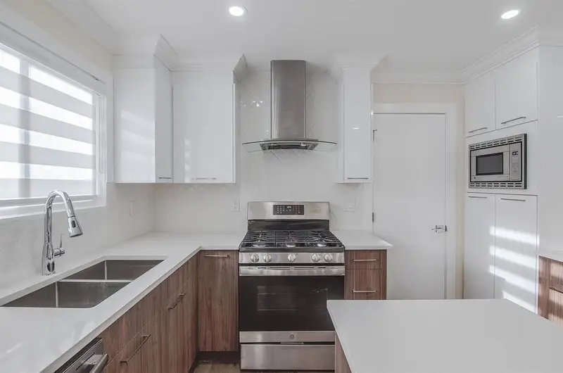 20543 50A AVENUE - photo 2 of 25