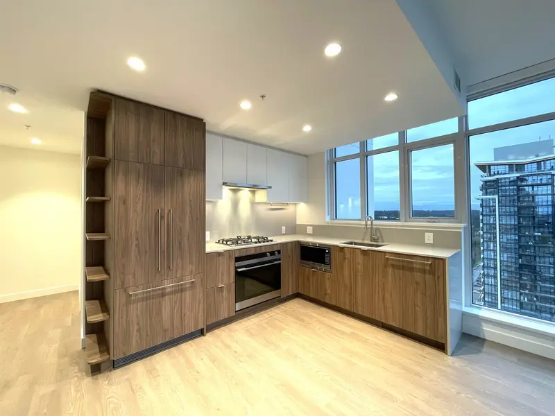 2002 505 NELSON STREET - photo 4 of 17