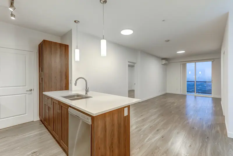 505 20826 72 AVENUE - photo 3 of 25