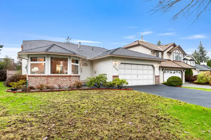 9263 156A STREET - photo 3 of 40