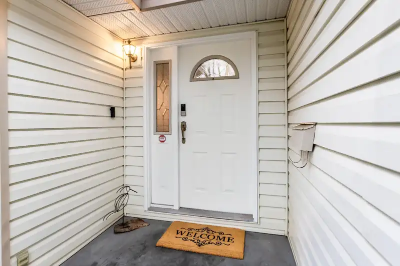 9263 156A STREET - photo 4 of 40