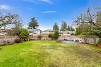 9263 156A STREET - thumbnail 35