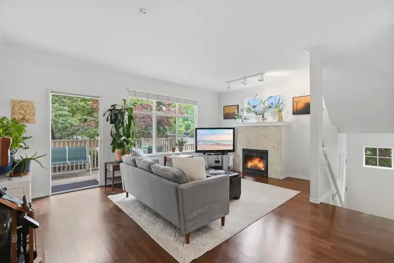 38 14959 58 AVENUE - photo 3 of 38