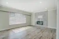 12625 CENTRE DRIVE - thumbnail 4