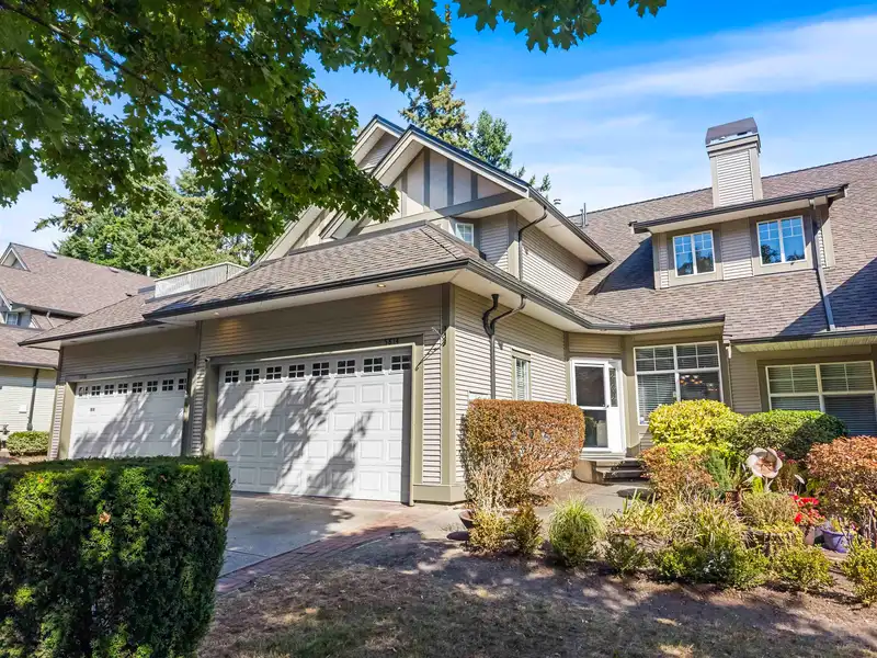 5814 122 STREET - photo 2 of 25