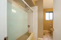 6221 175A STREET - thumbnail 21