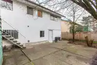 6221 175A STREET - thumbnail 30
